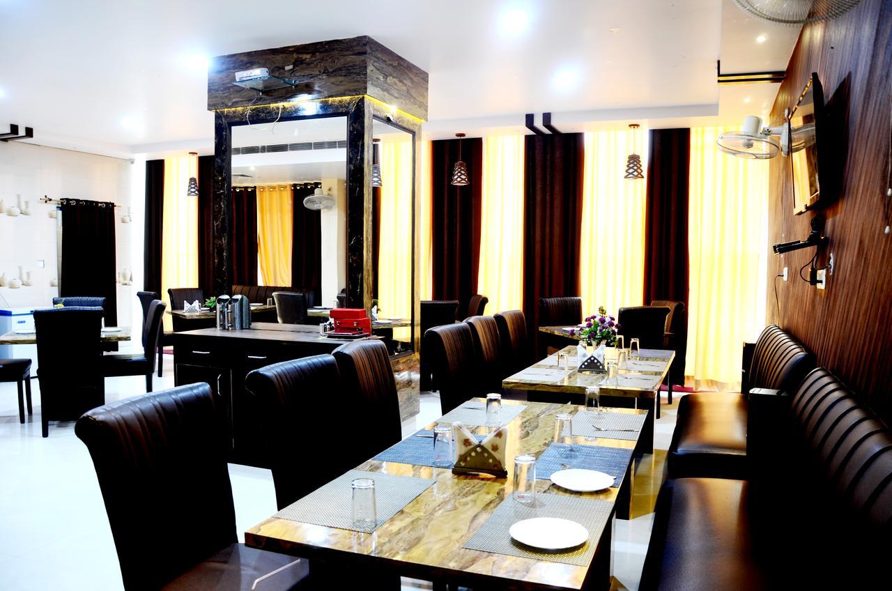Taraji Resort Ayodhya Extérieur photo